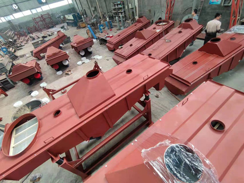 直線篩、滾筒篩、聚氨酯超聲波振動篩生產(chǎn)中