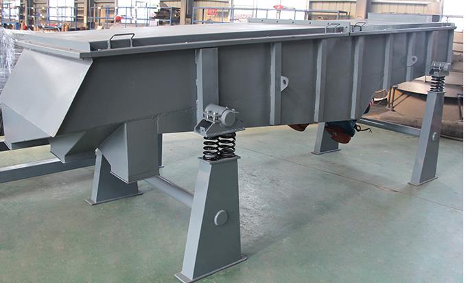 石英砂直線振動(dòng)篩快速篩分分級(jí)！ 