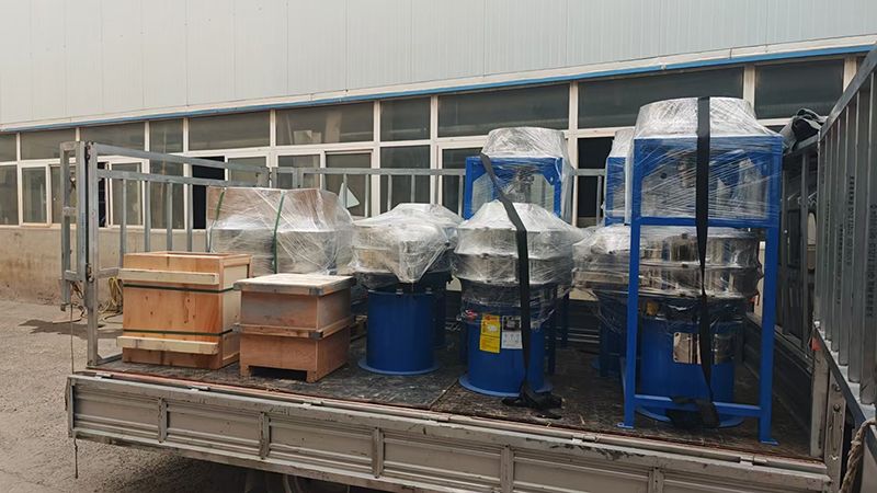 6套超聲波篩分、輸送、提升一體式機械發(fā)貨