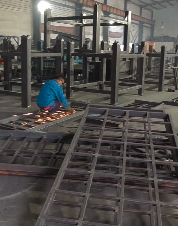 同等價格比質(zhì)量，同等質(zhì)量比服務(wù)！同等服務(wù)比態(tài)度！